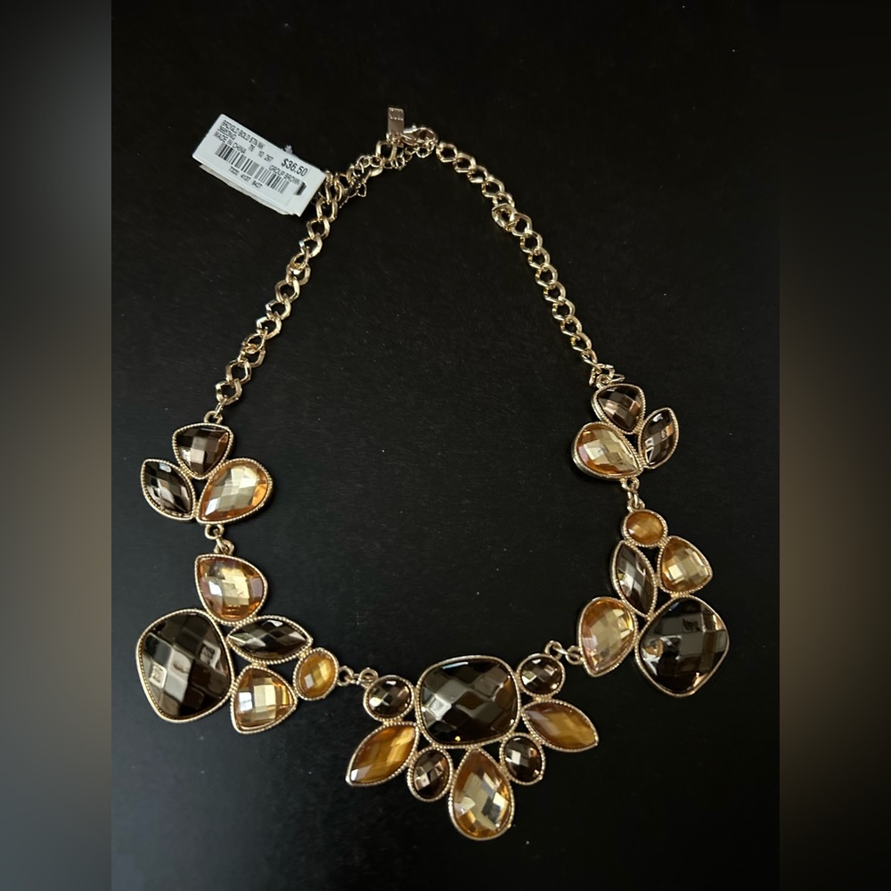 NWT Inc Statement Necklace